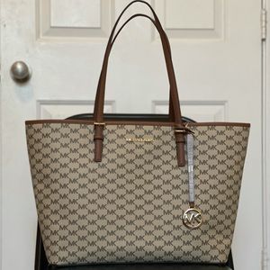MICHAEL KORS - Large Multifunction Carryall Tote